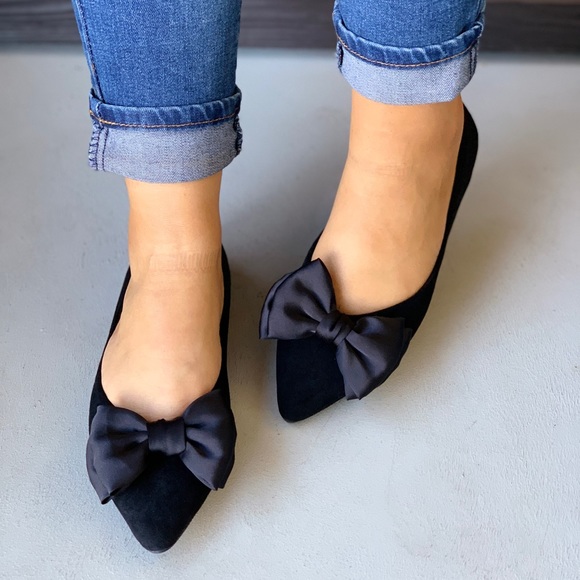 Black Pointy Toe Bow Detail Classic Ballet Flats - Picture 5 of 5